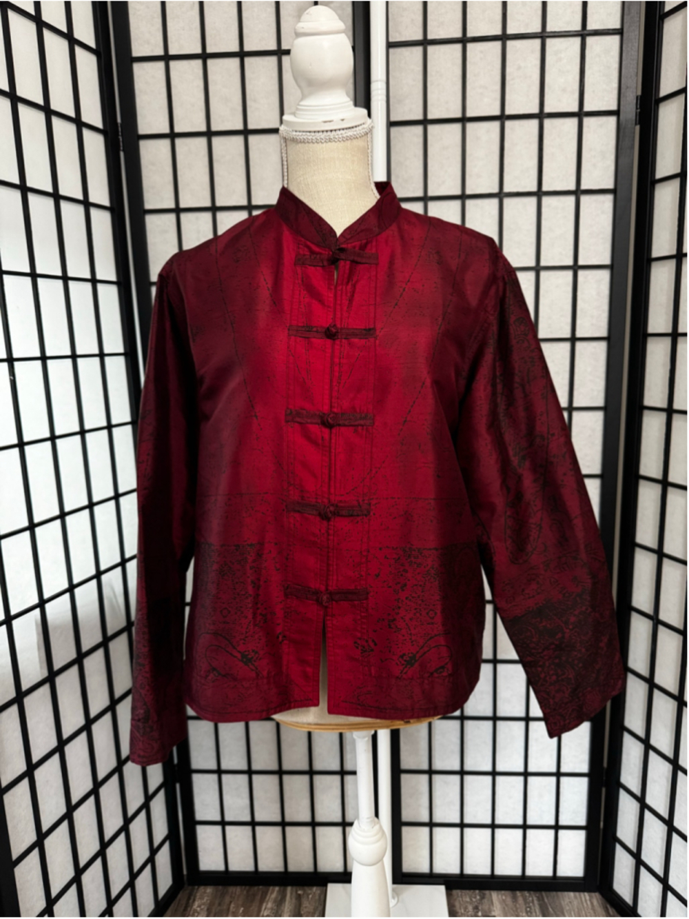 Women's Chico's 100% Silk Blouse Red Black Size M